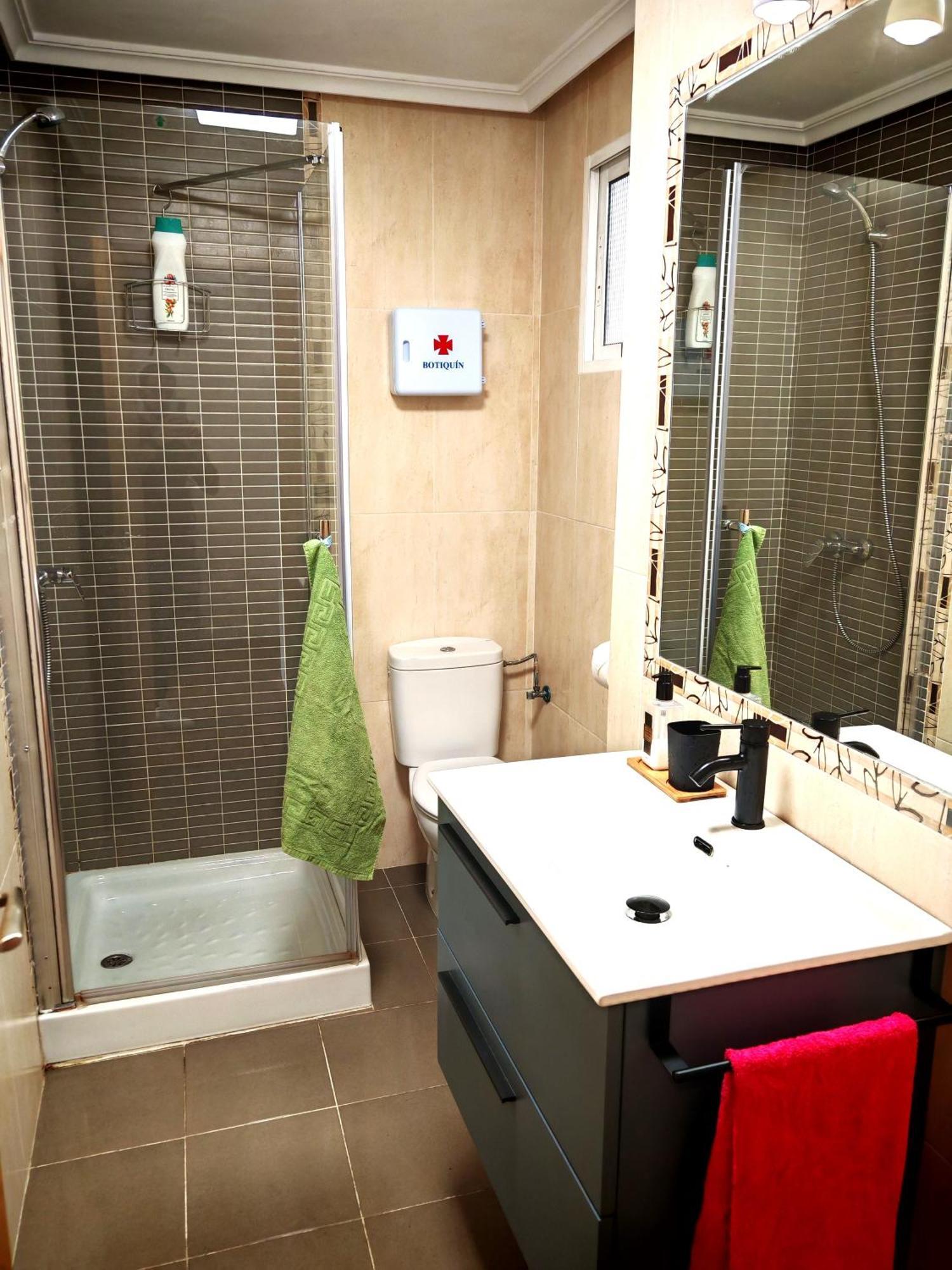 Marqplace Beach Free Parking And Ac Alicante Exterior foto